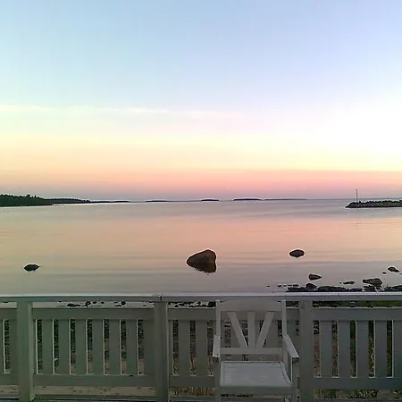 派瑞拉尤特瑞恩别墅酒店